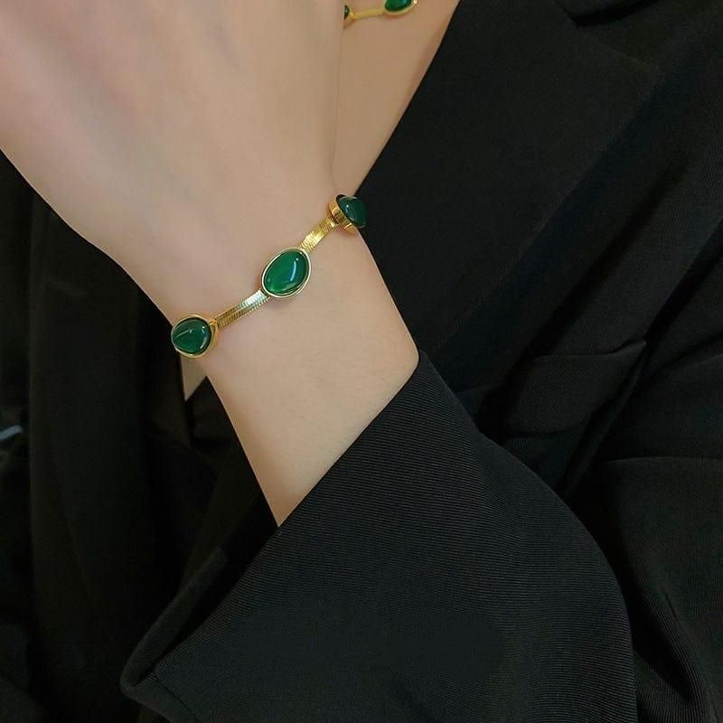 ARYAMI™ Elegant Green Stone Necklace Set for Women – Premium Gold Finish